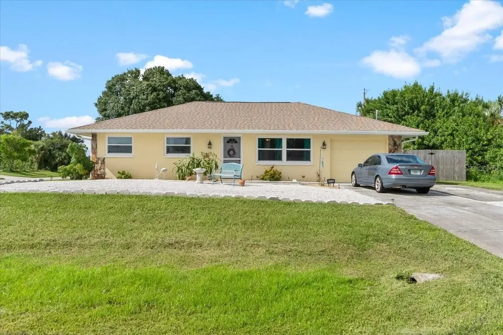 11130 Rockwell Avenue Englewood FL 34224
