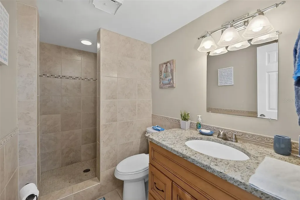 2105 Cordova Green Seminole FL 33777
