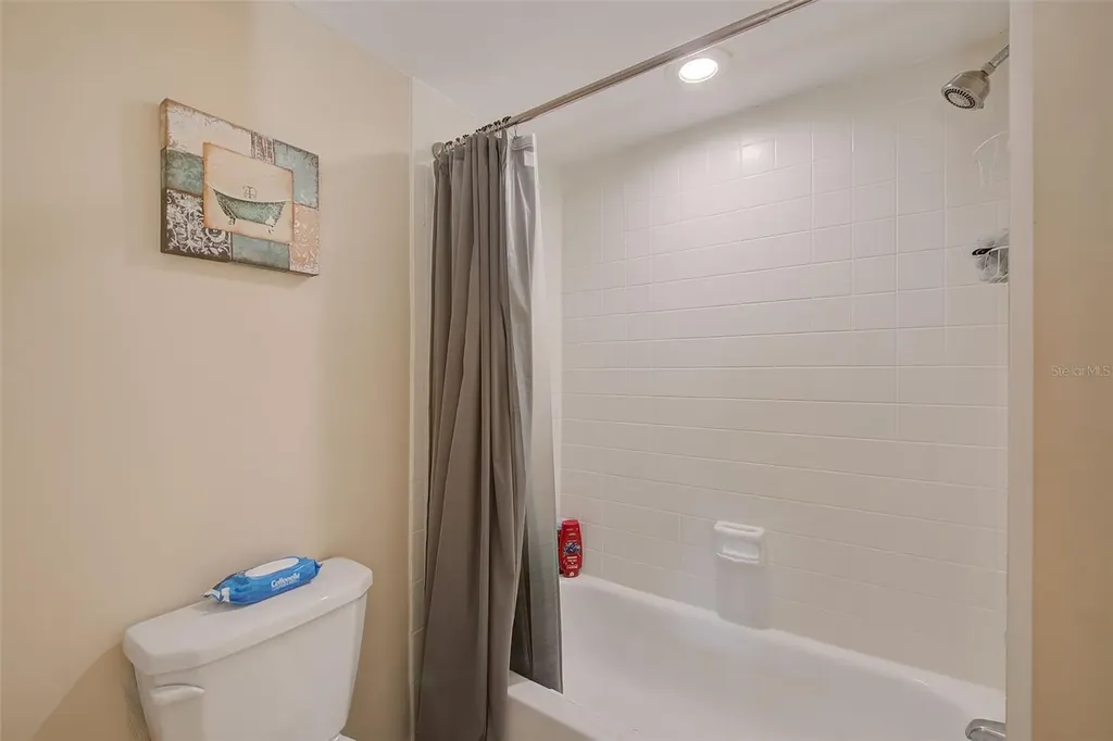 2105 Cordova Green Seminole FL 33777