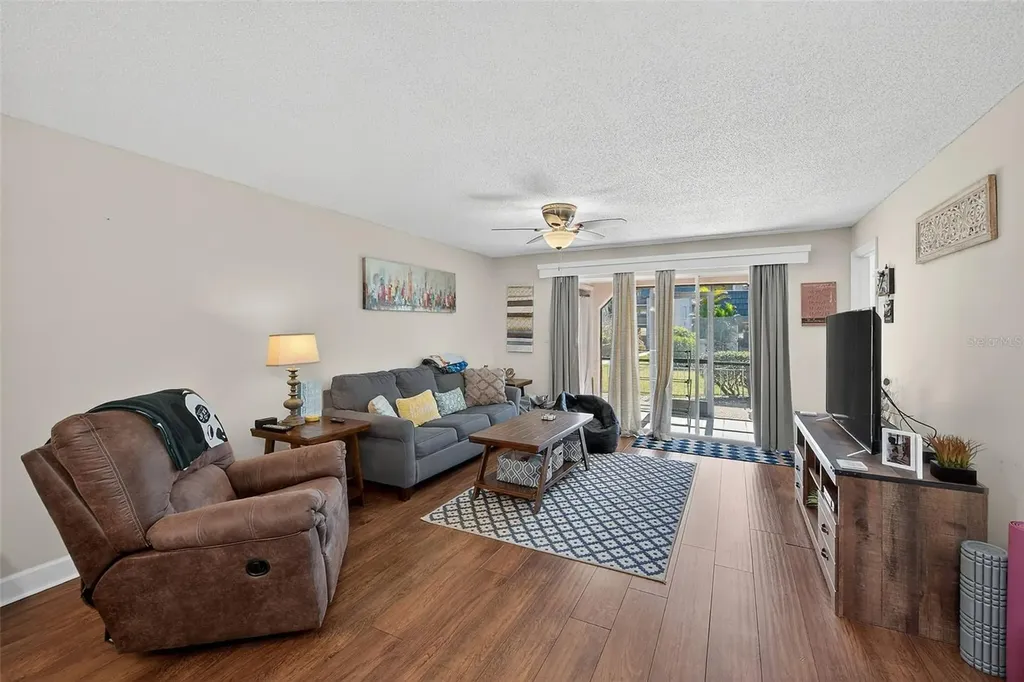 2105 Cordova Green Seminole FL 33777