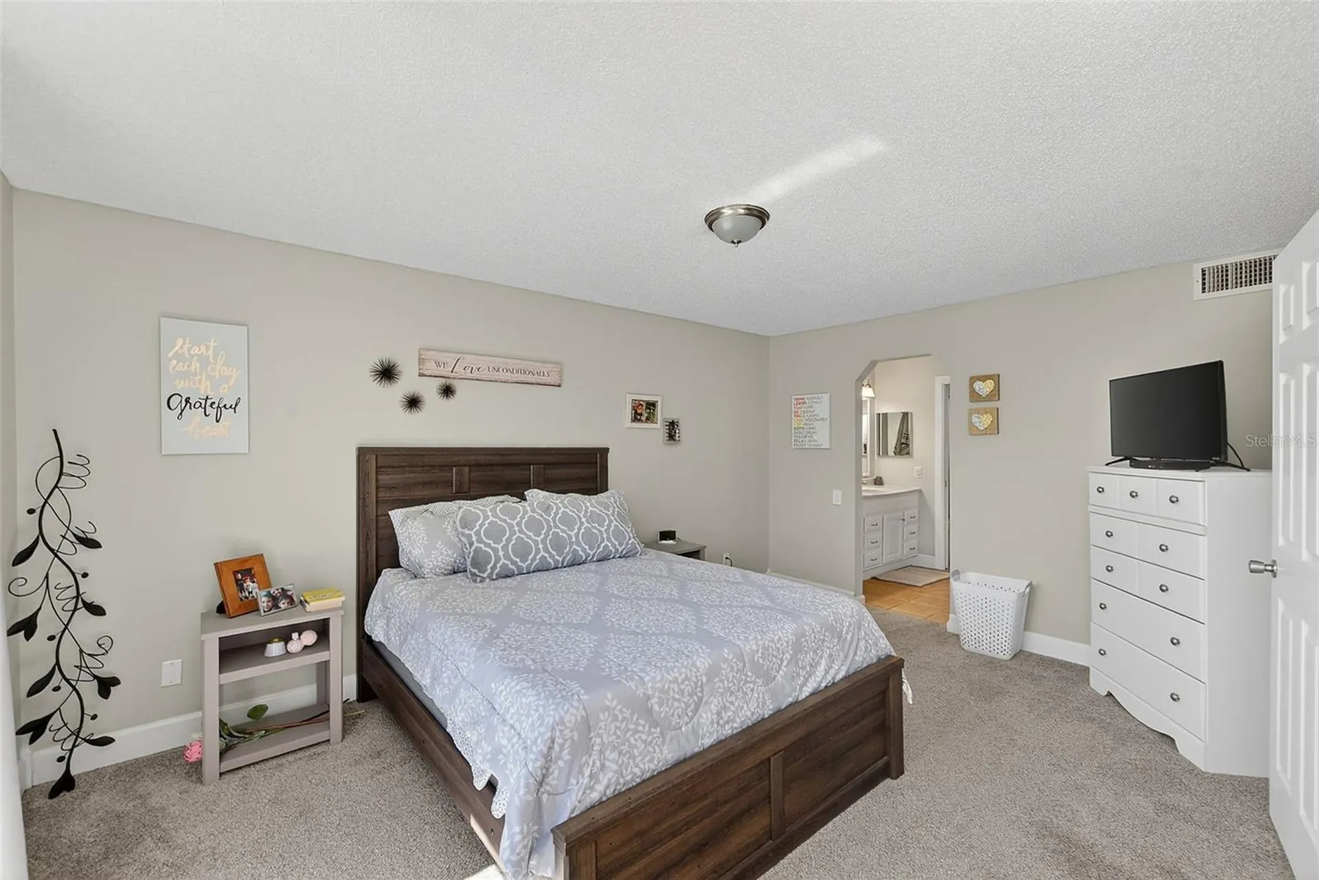 2105 Cordova Green Seminole FL 33777