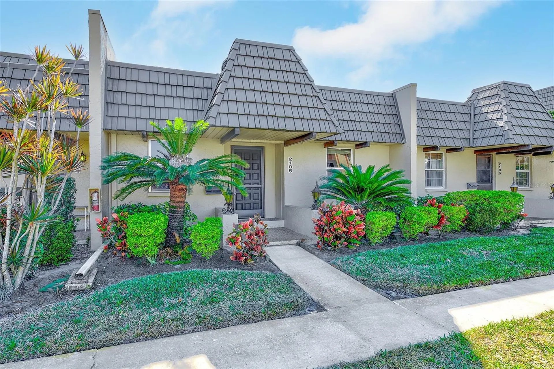 2105 Cordova Green Seminole FL 33777