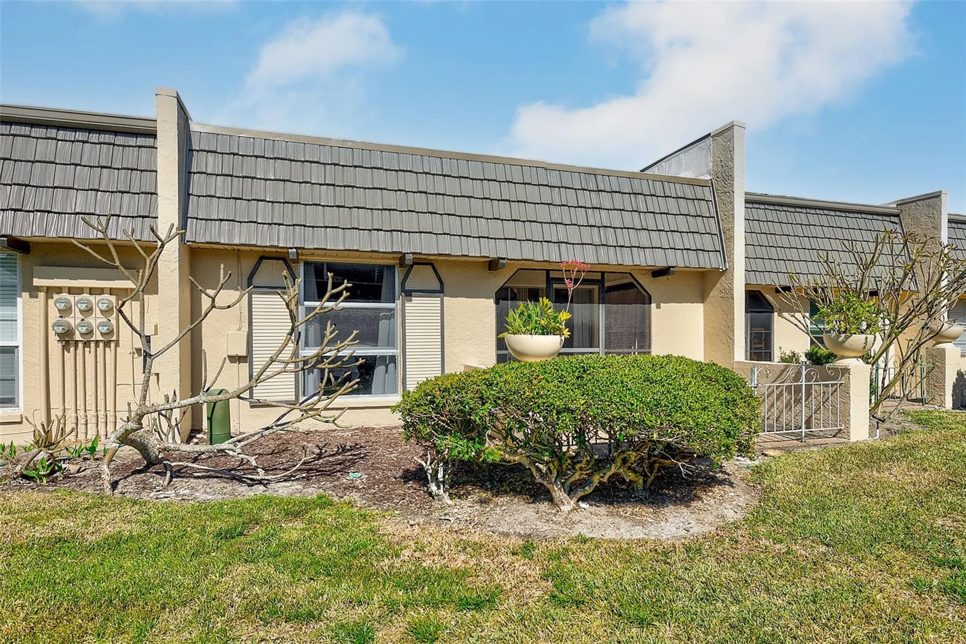 2105 Cordova Green Seminole FL 33777