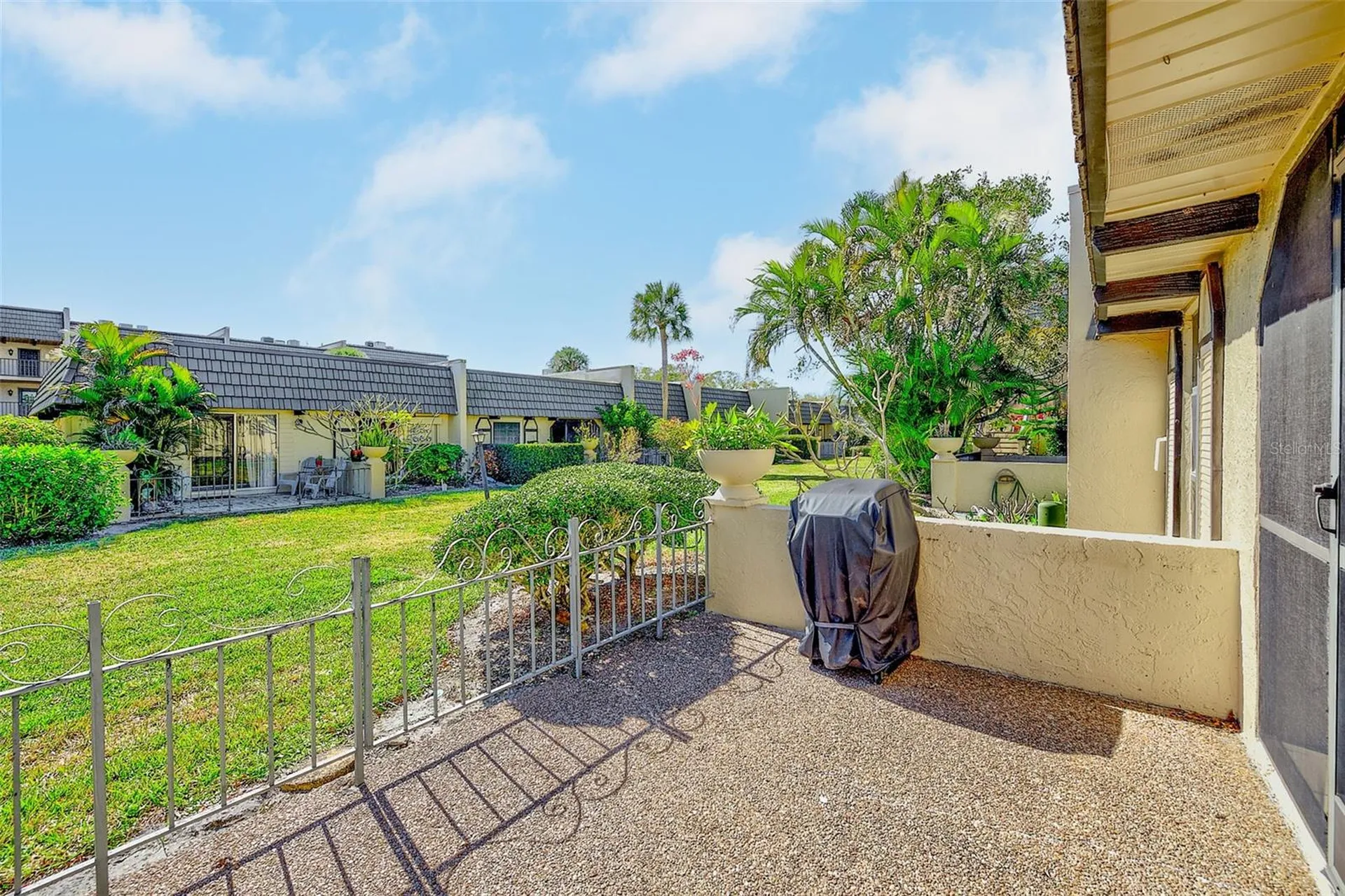 2105 Cordova Green Seminole FL 33777