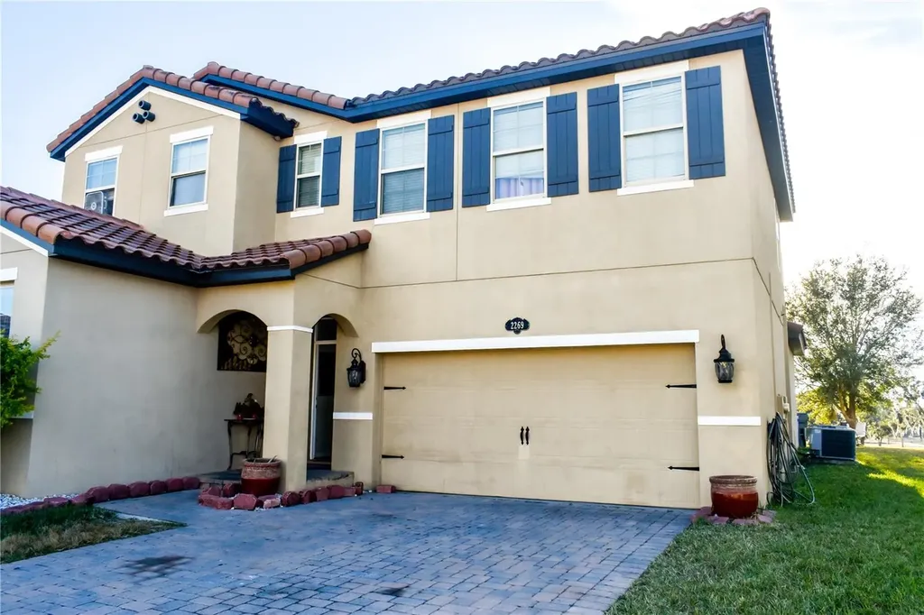 2269 Bella Luna Circle Lakeland FL 33810