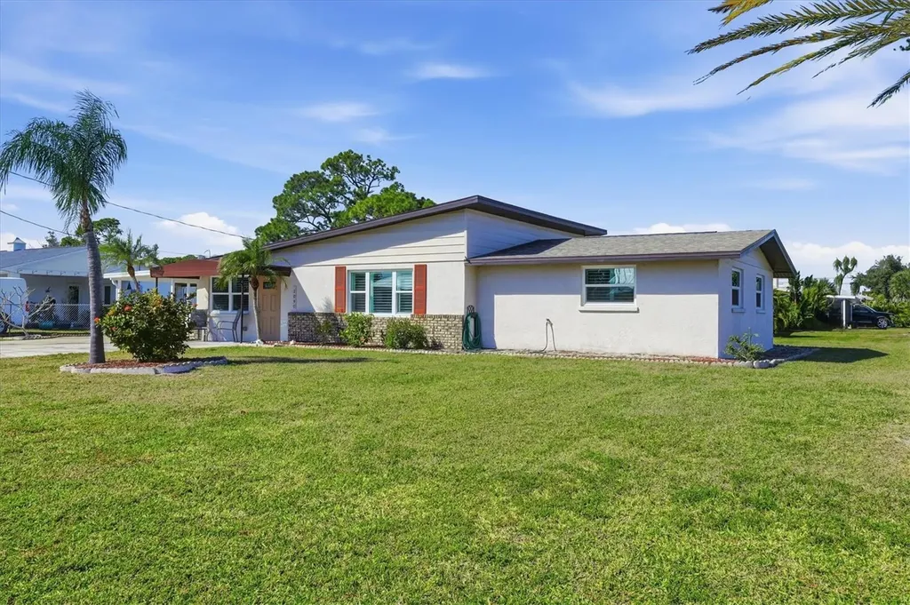 2090 Pennsylvania Avenue Englewood FL 34224