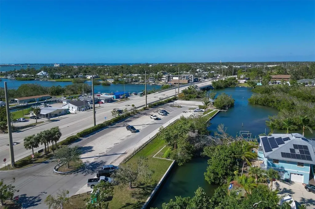 2090 Pennsylvania Avenue Englewood FL 34224