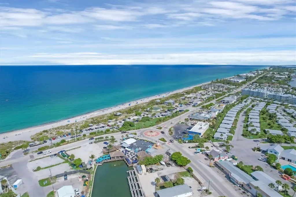 2090 Pennsylvania Avenue Englewood FL 34224