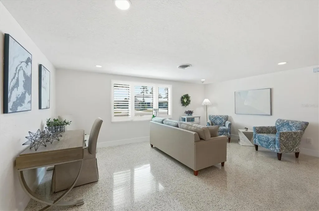2090 Pennsylvania Avenue Englewood FL 34224