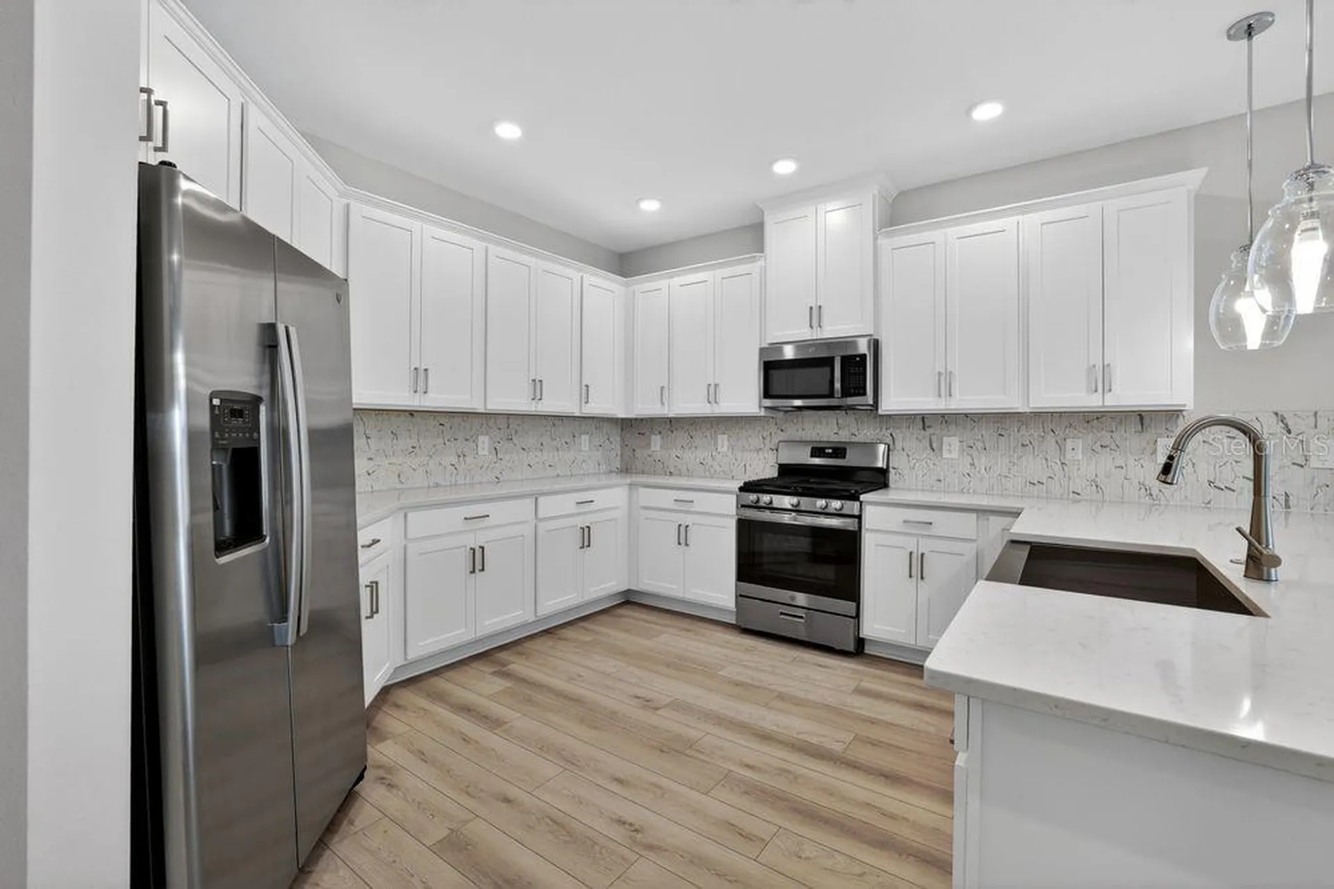 749 Steel Drive Apollo Beach FL 33572