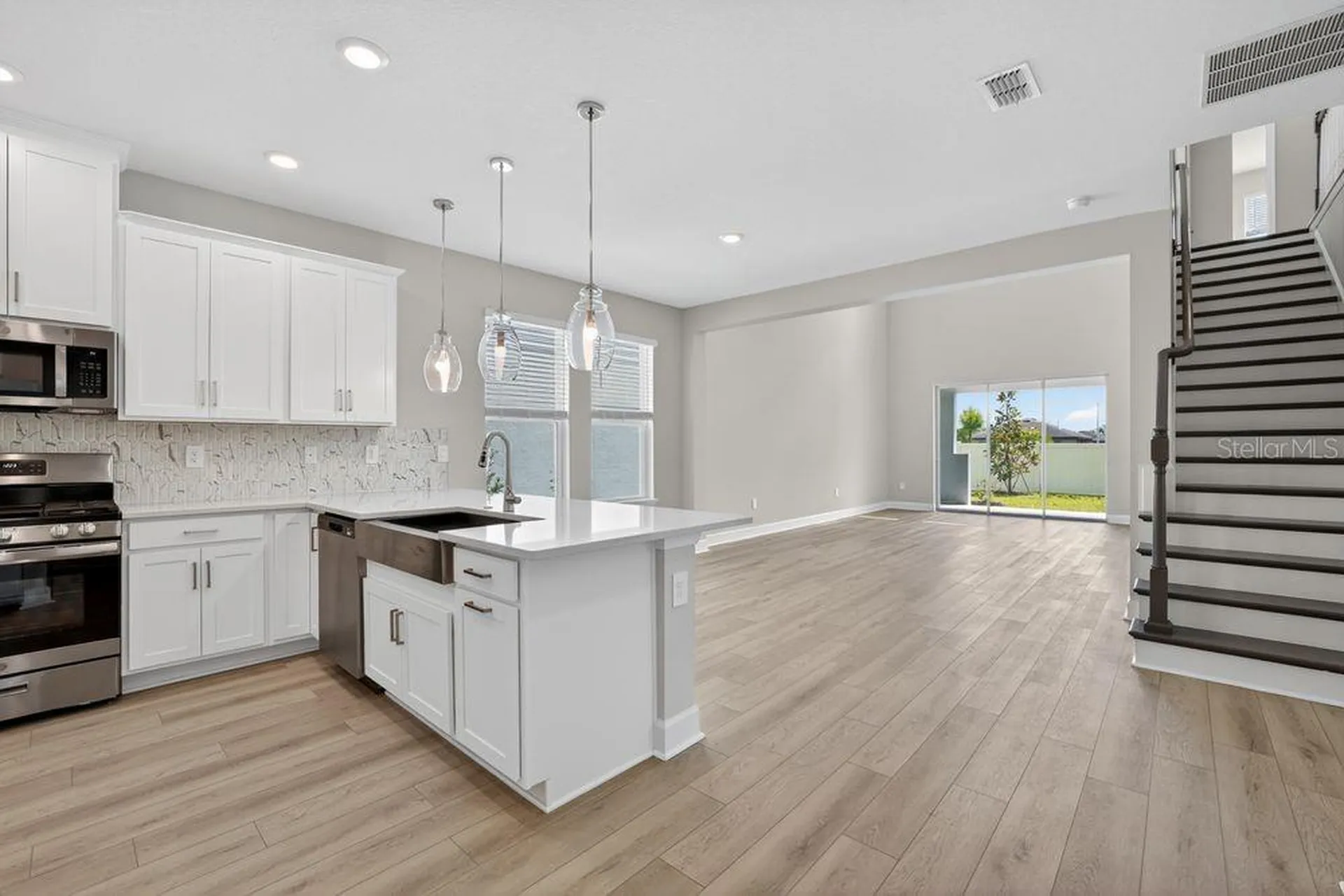 749 Steel Drive Apollo Beach FL 33572