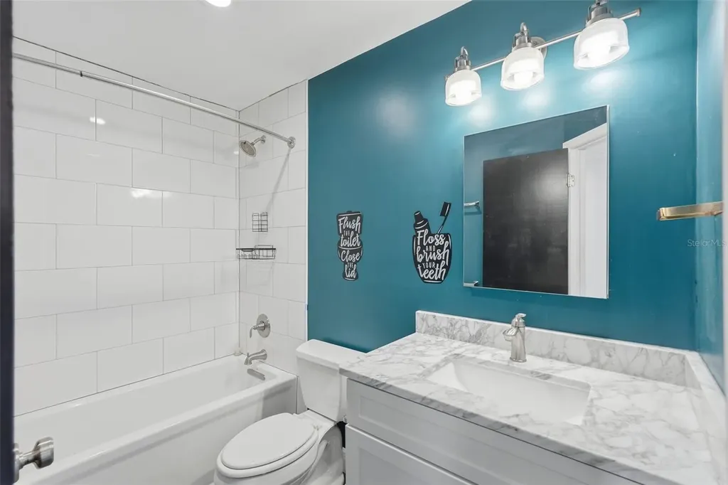 1858 Michigan Avenue NE St Petersburg FL 33703