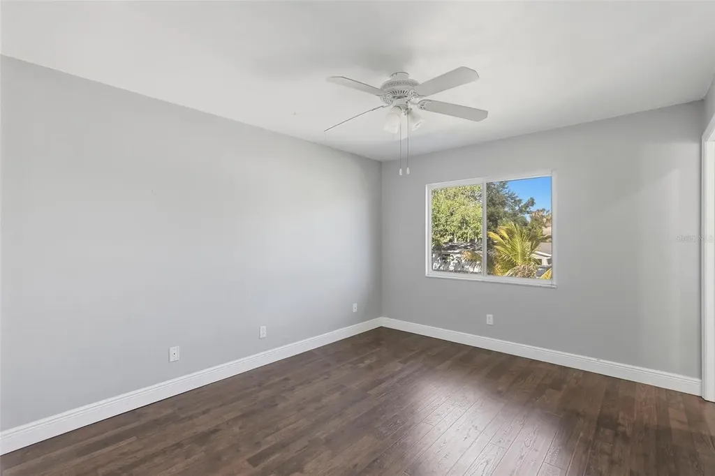 1858 Michigan Avenue NE St Petersburg FL 33703