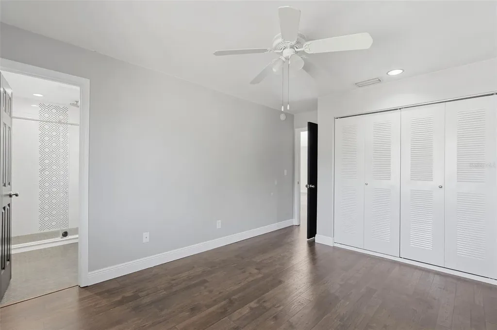 1858 Michigan Avenue NE St Petersburg FL 33703