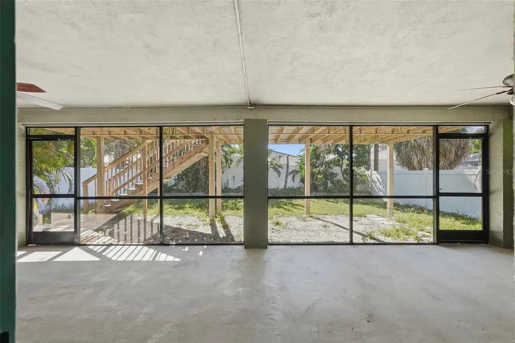1858 Michigan Avenue NE St Petersburg FL 33703