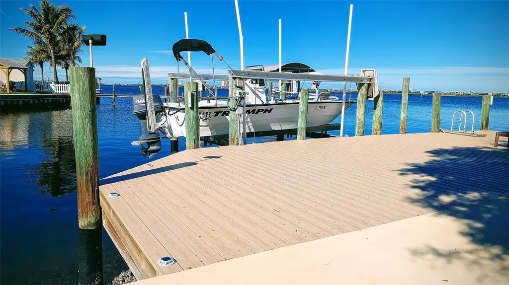 218 22nd Street NE Bradenton FL 34208