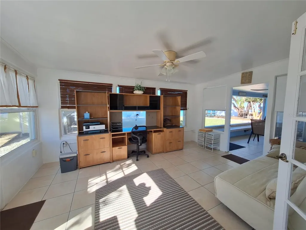 218 22nd Street NE Bradenton FL 34208