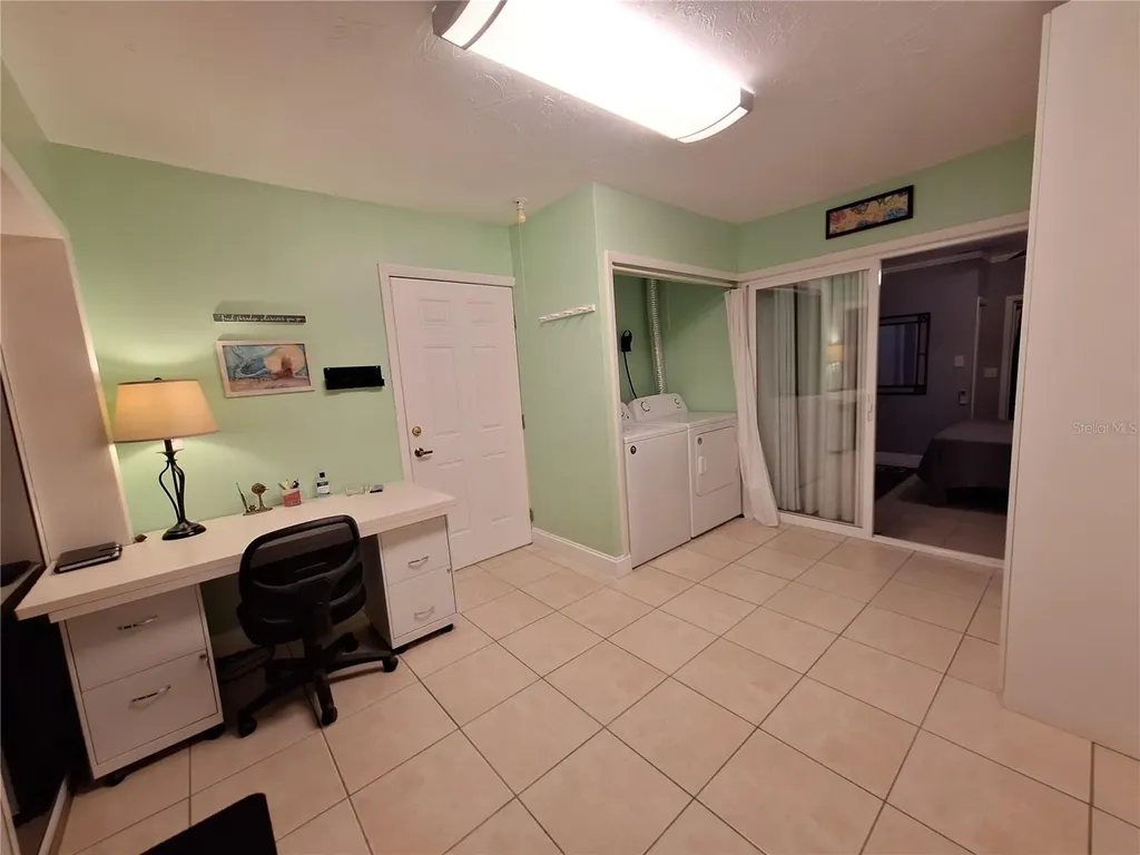 218 22nd Street NE Bradenton FL 34208