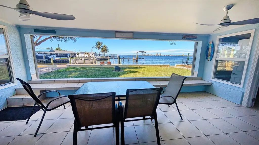 218 22nd Street NE Bradenton FL 34208