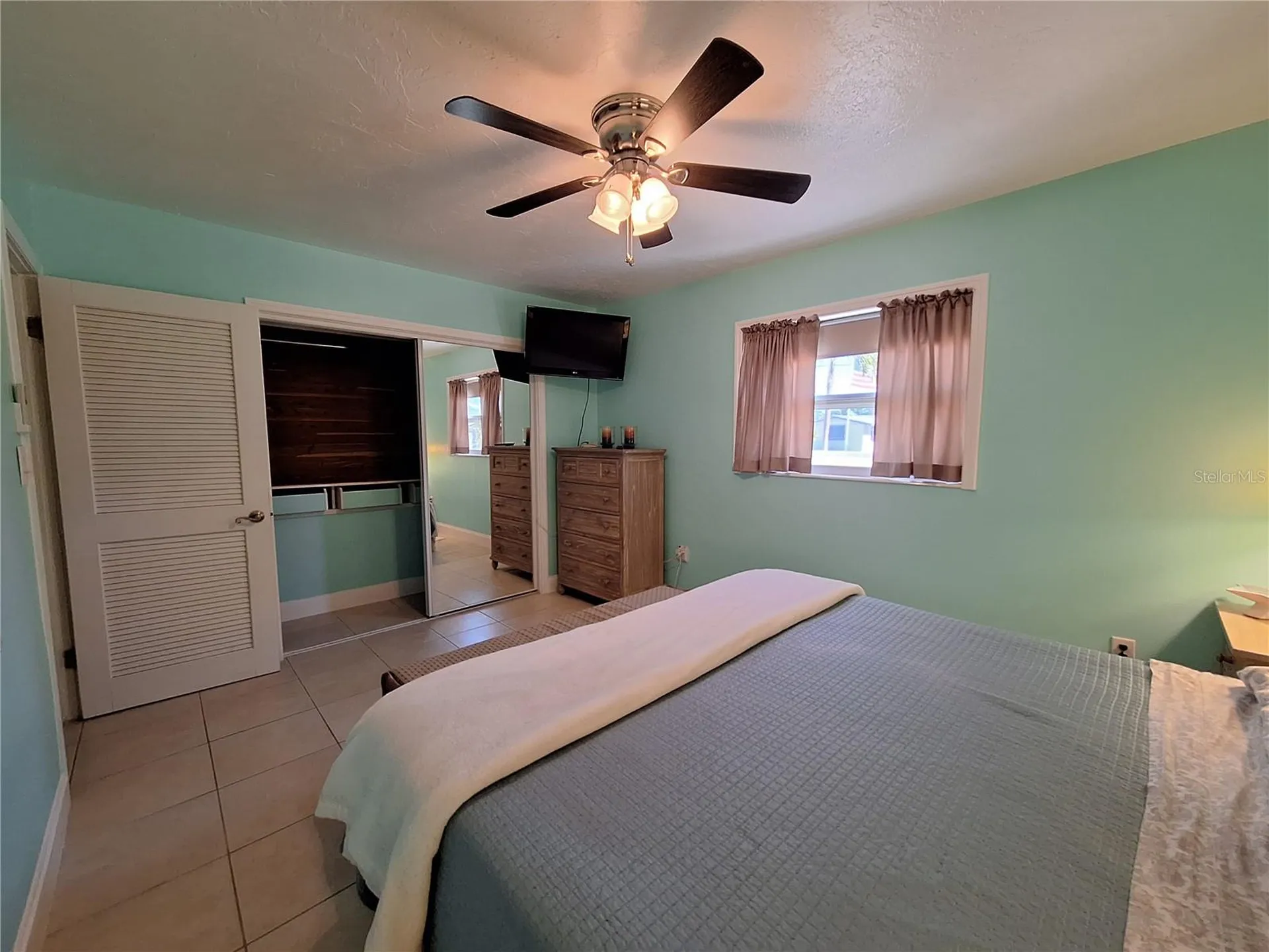 218 22nd Street NE Bradenton FL 34208