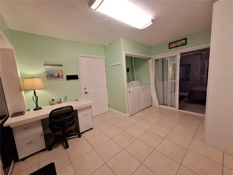 218 22nd Street NE Bradenton FL 34208