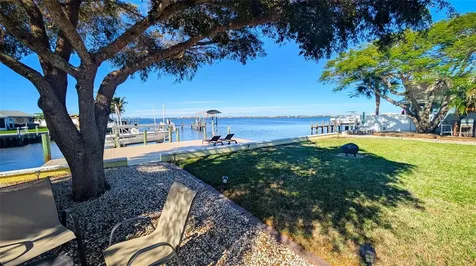 218 22nd Street NE Bradenton FL 34208