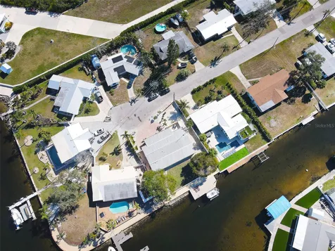218 22nd Street NE Bradenton FL 34208