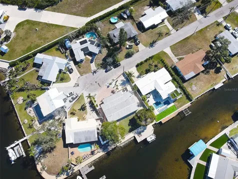 218 22nd Street NE Bradenton FL 34208