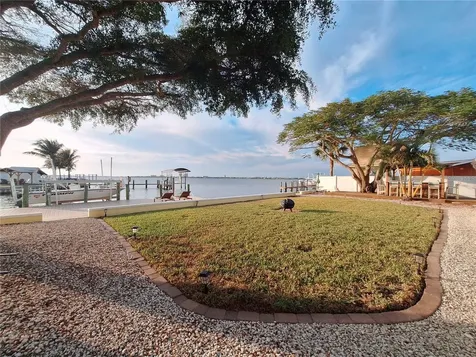 218 22nd Street NE Bradenton FL 34208