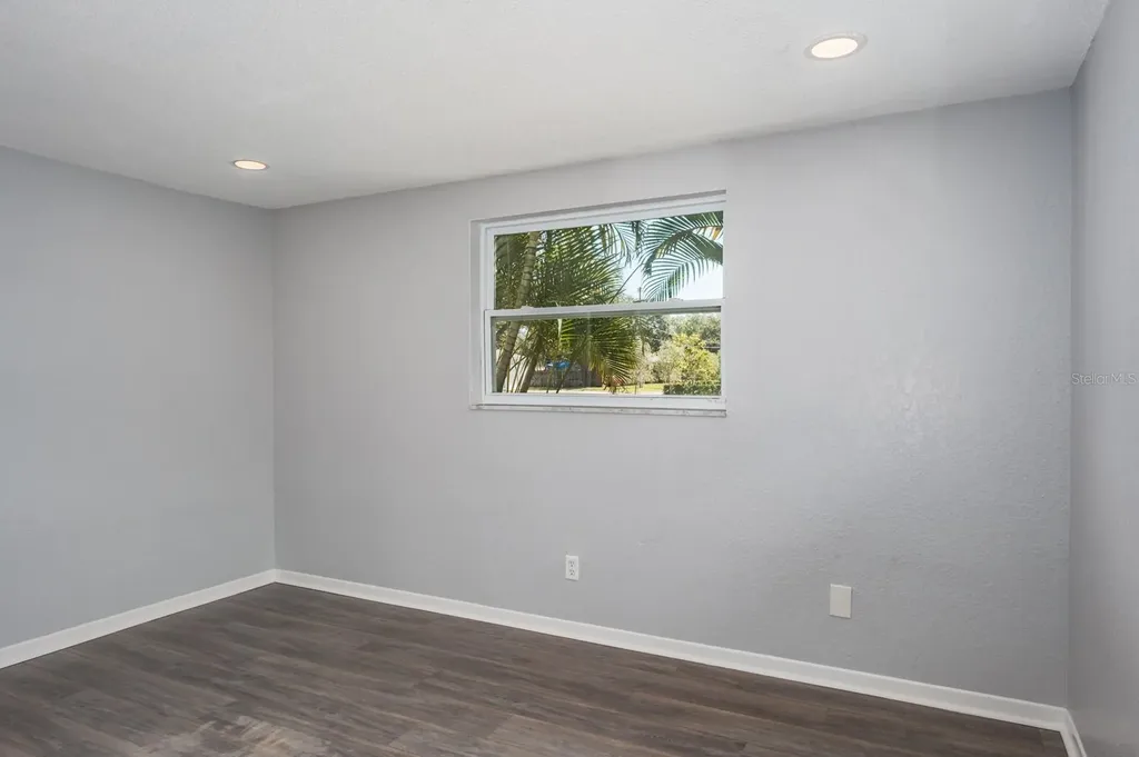301 43rd Avenue N St Petersburg FL 33703