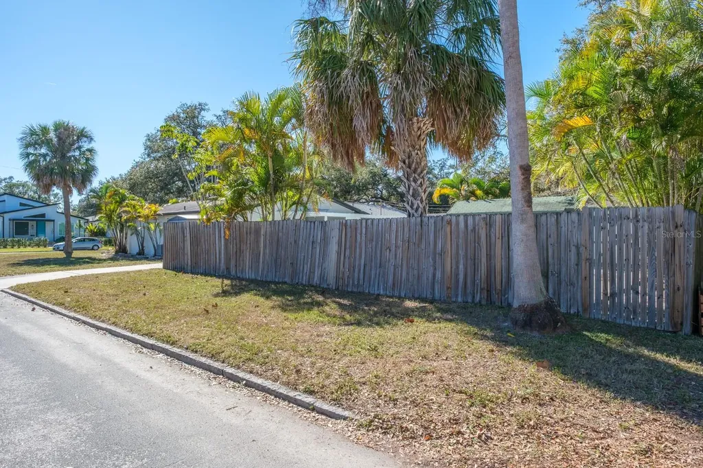301 43rd Avenue N St Petersburg FL 33703