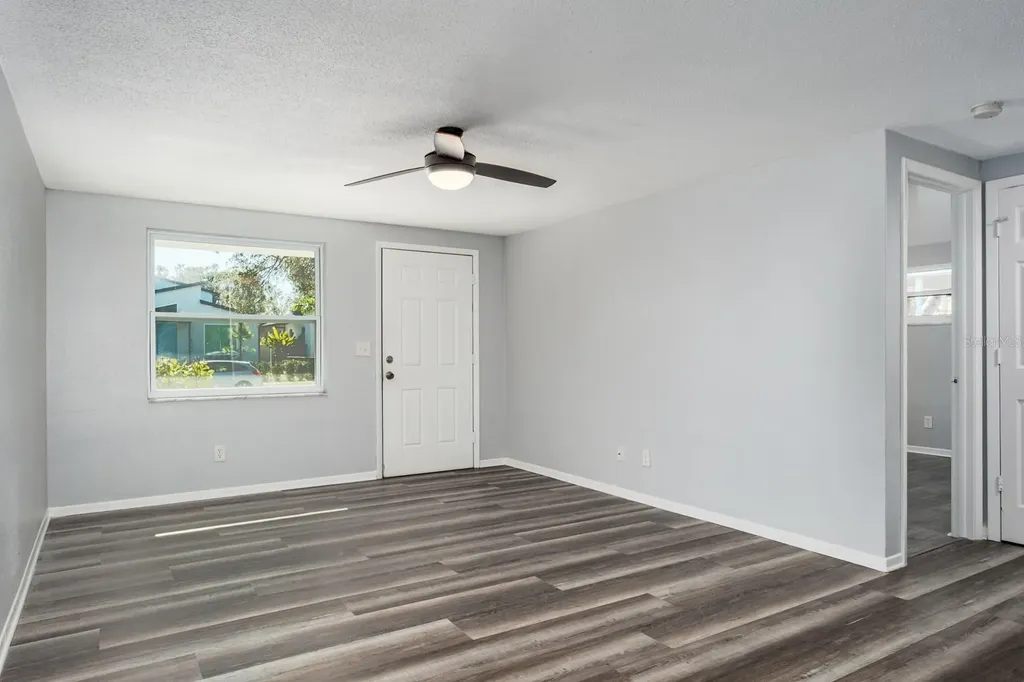 301 43rd Avenue N St Petersburg FL 33703