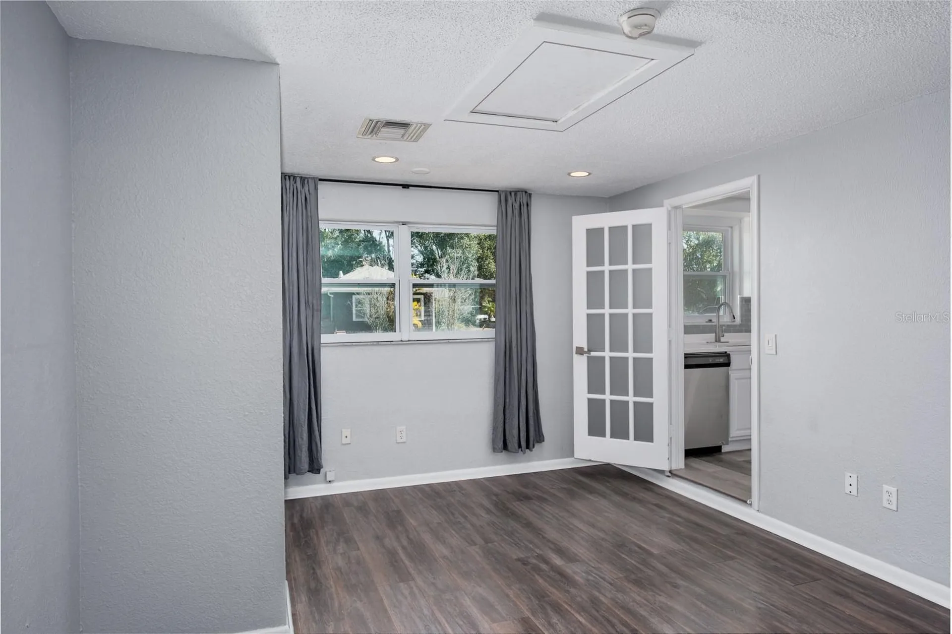 301 43rd Avenue N St Petersburg FL 33703