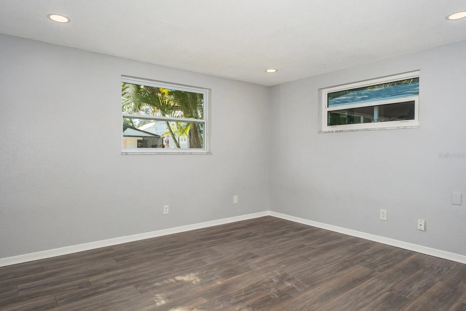 301 43rd Avenue N St Petersburg FL 33703