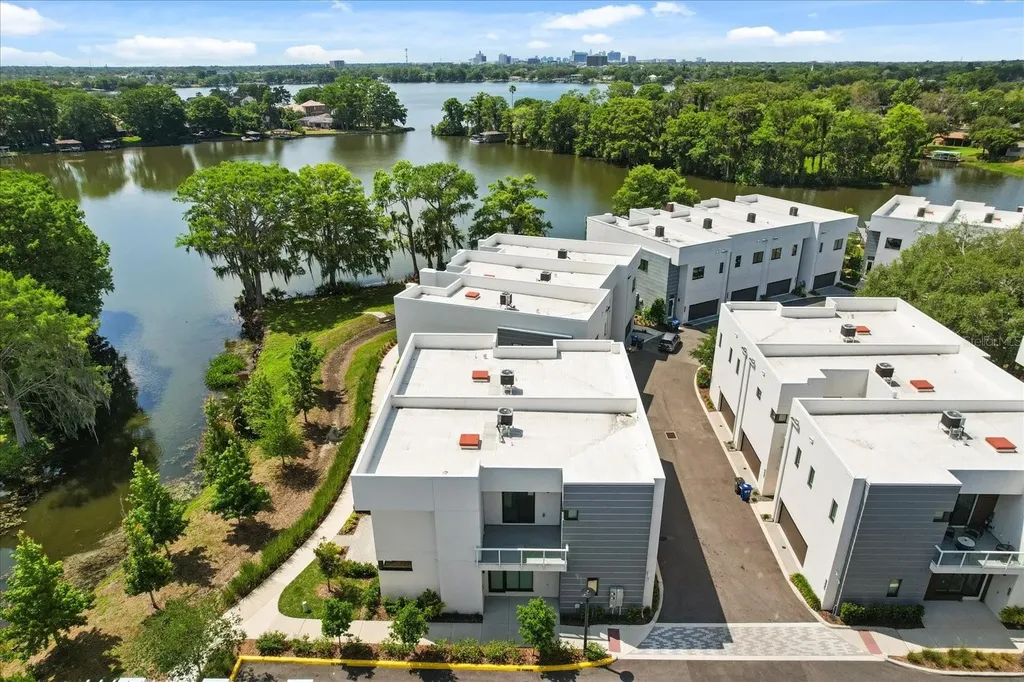 1768 Mondrian Circle Winter Park FL 32789