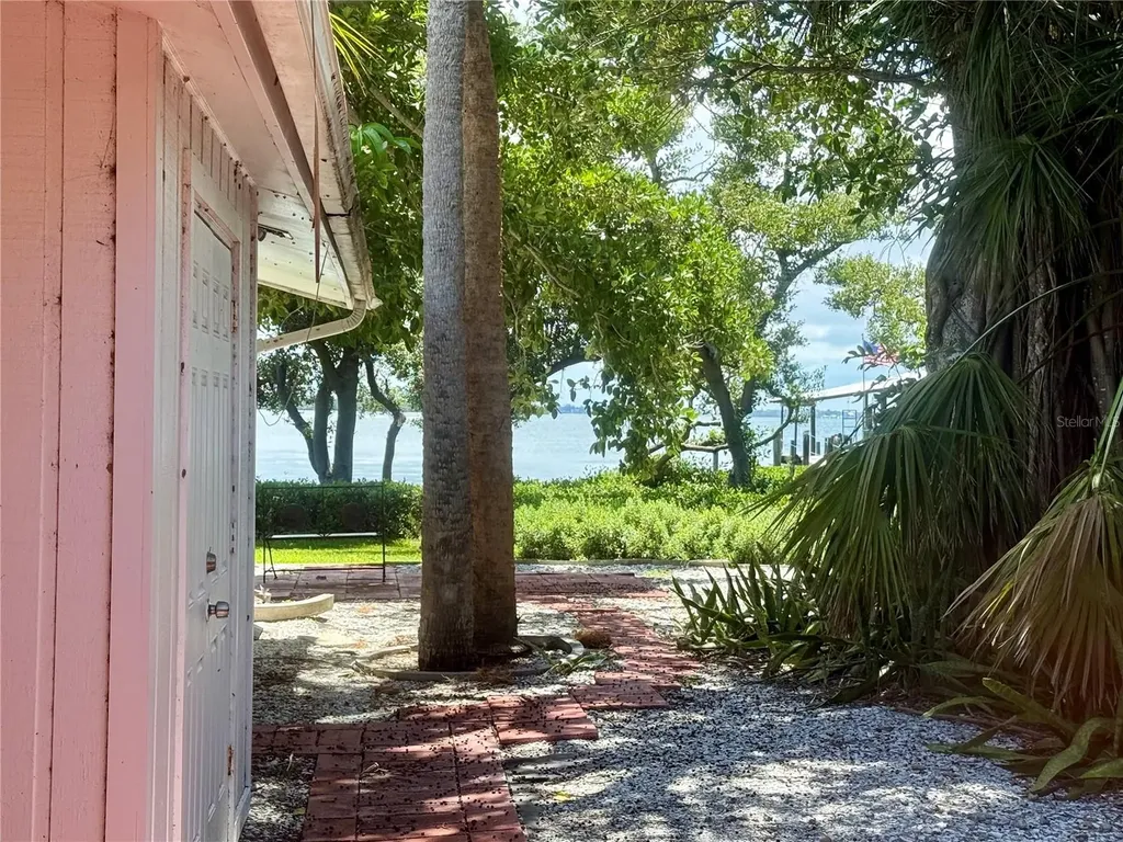 2316 Canasta Drive Bradenton Beach FL 34217
