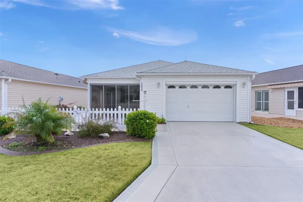 1808 Hallandale Lane The Villages FL 32162