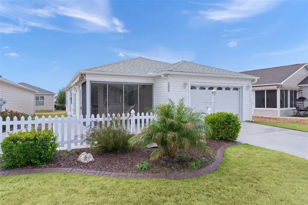 1808 Hallandale Lane The Villages FL 32162