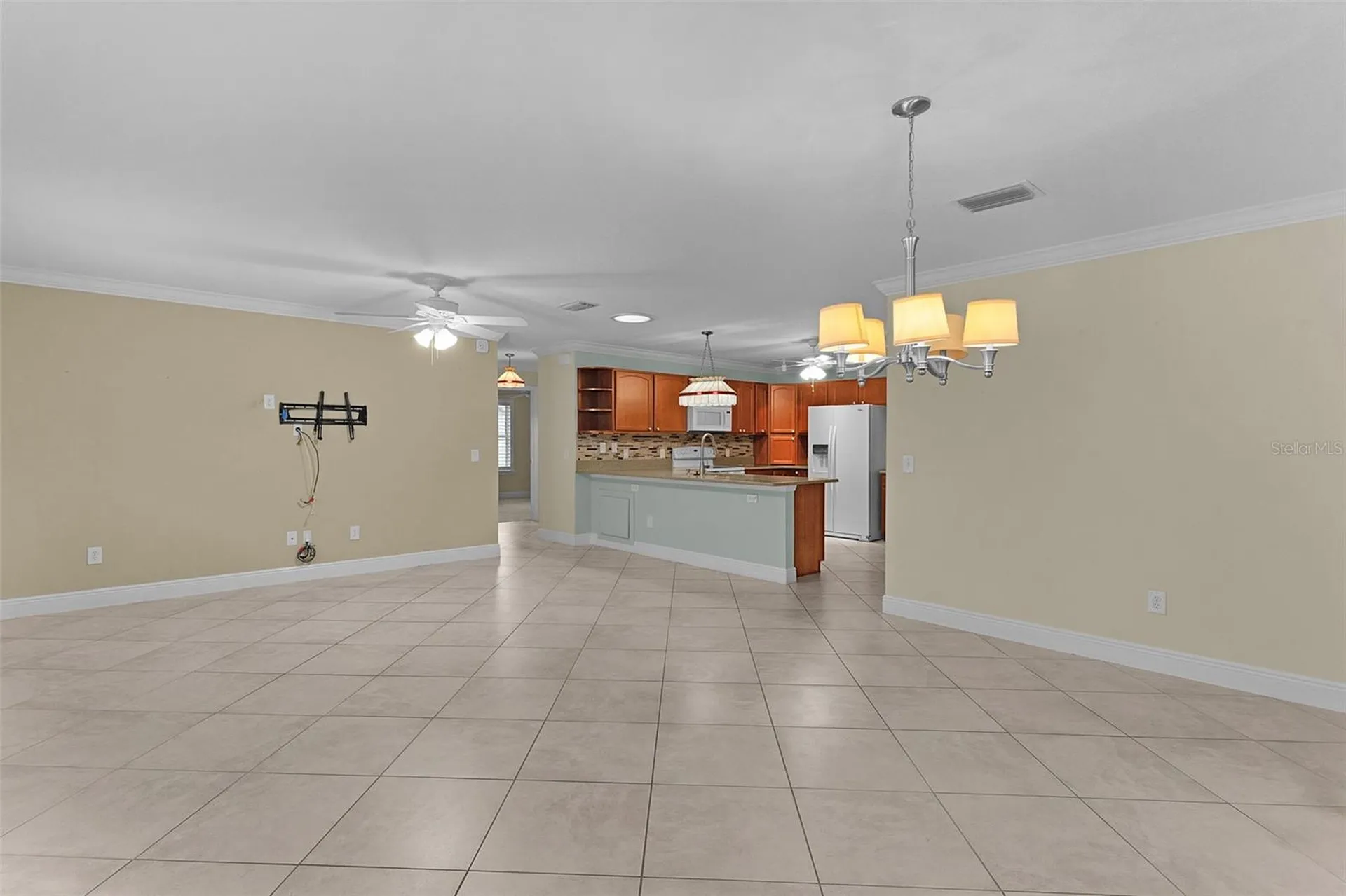 1808 Hallandale Lane The Villages FL 32162
