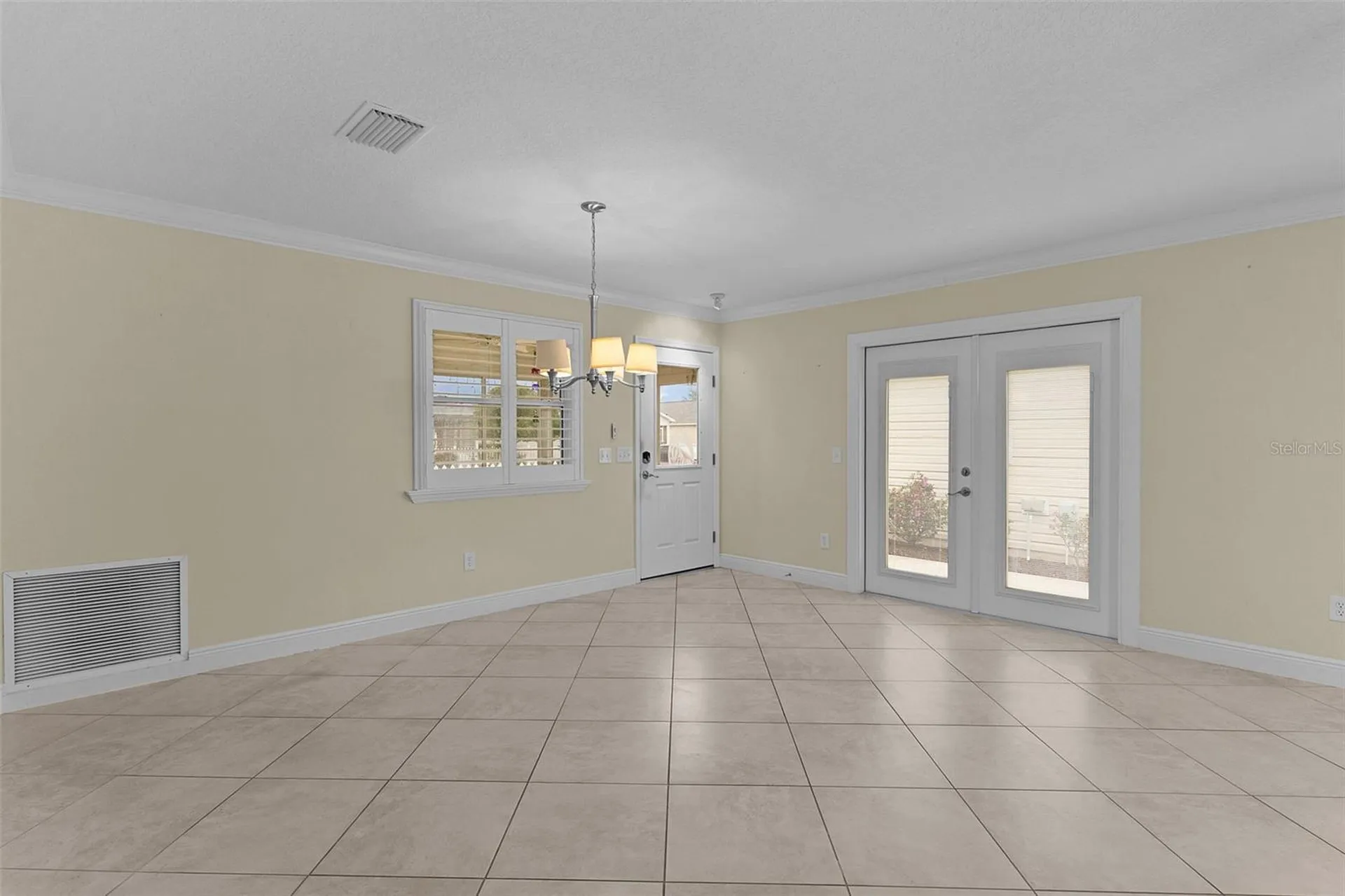1808 Hallandale Lane The Villages FL 32162