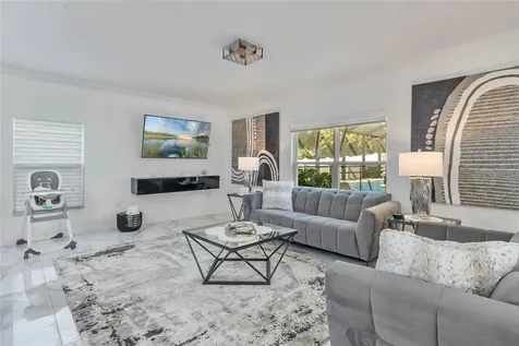 689 Ogelthorpe Drive Davenport FL 33897