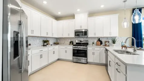 755 Steel Drive Apollo Beach FL 33572