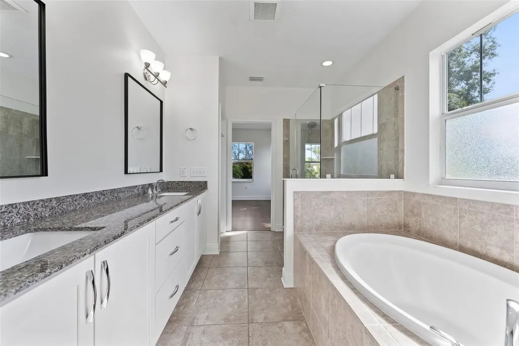 135 24th Avenue S St Petersburg FL 33705