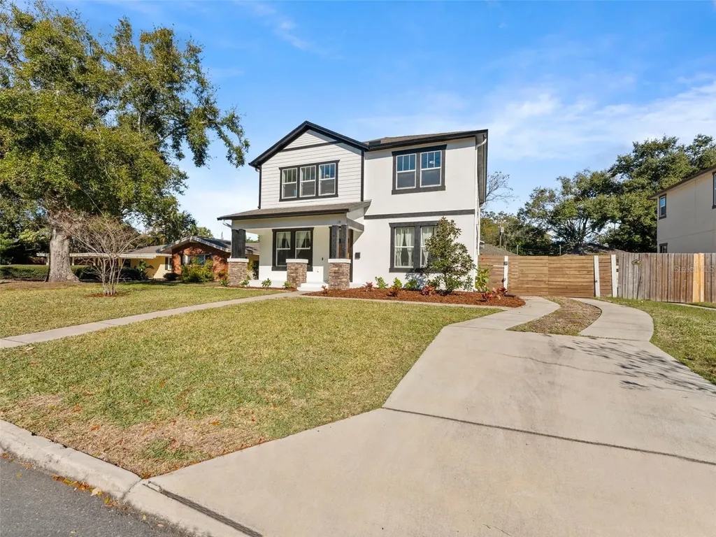 135 24th Avenue S St Petersburg FL 33705