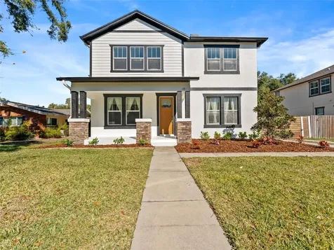 135 24th Avenue S St Petersburg FL 33705
