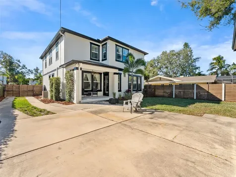 135 24th Avenue S St Petersburg FL 33705