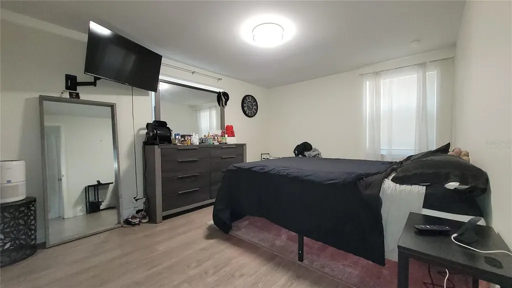 2028 N Betty Lane Clearwater FL 33755