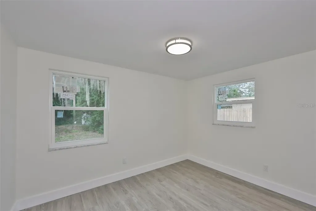 2028 N Betty Lane Clearwater FL 33755