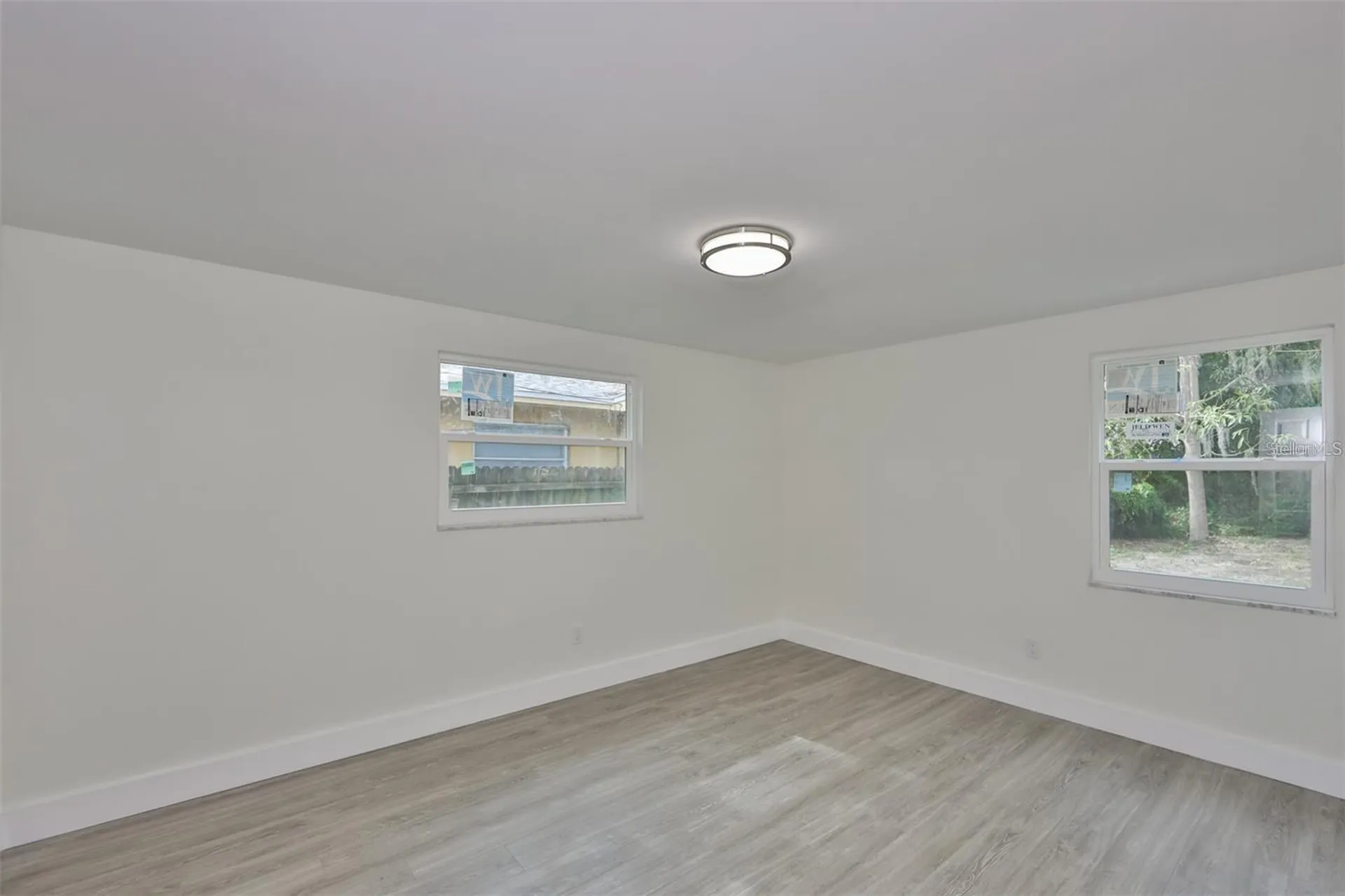 2028 N Betty Lane Clearwater FL 33755
