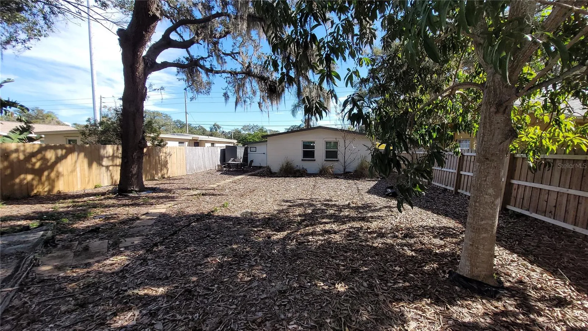 2028 N Betty Lane Clearwater FL 33755